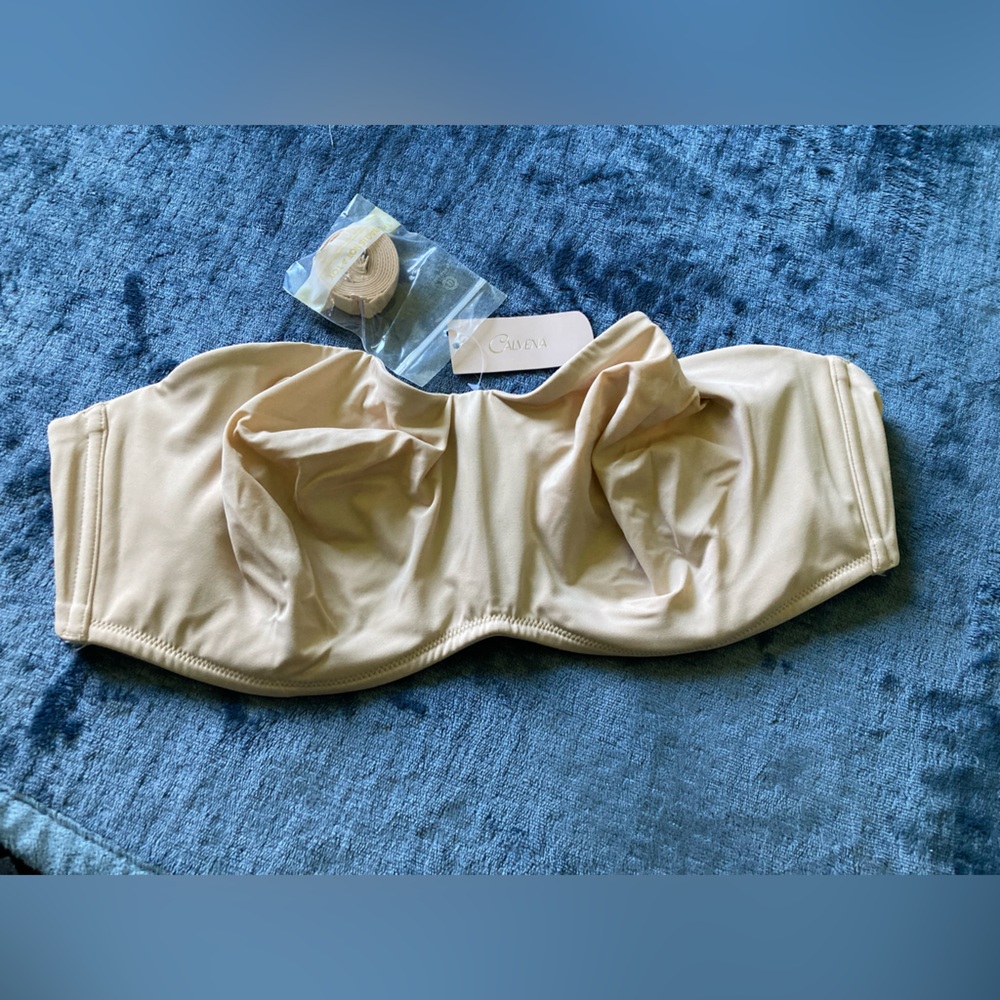 Delimira brand, size 44D, nude strapless bra, straps in bag, new with tags